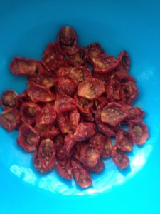 dry tomatoes in bowl